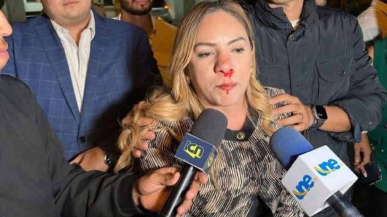 Violencia política: aspirante nacionalista agredida por turba de Libre