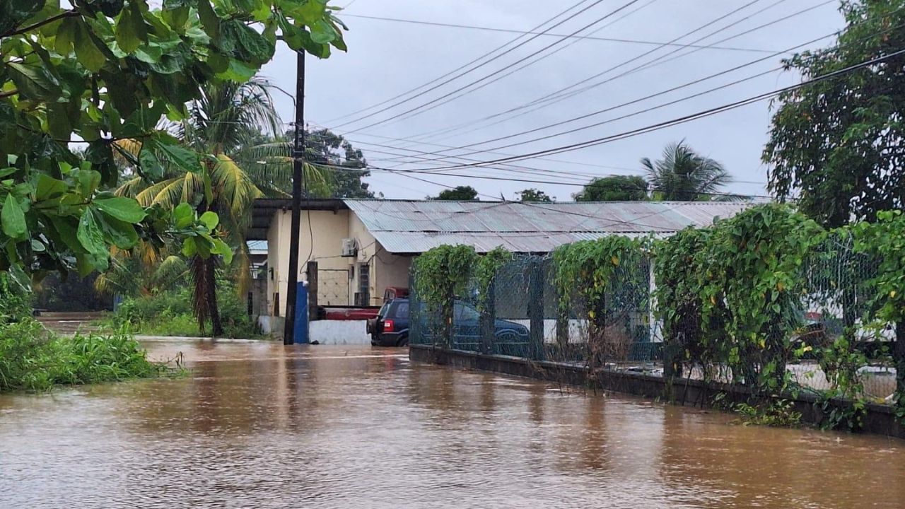 Depresión tropical Sara deja 170 escuelas devastadas en Honduras