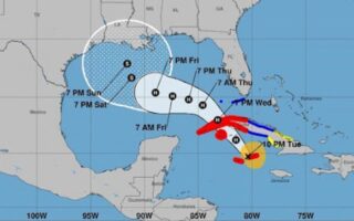 Reactivan alerta temprana en Tegucigalpa por huracán Rafael