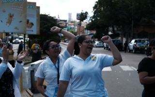 Amenazas y caos en segundo día de protestas