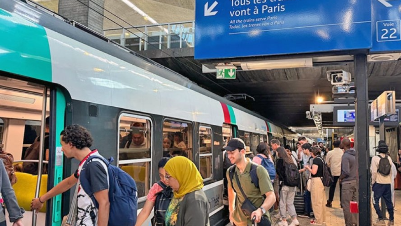 Cuatro heridos con hacha en metro de Francia