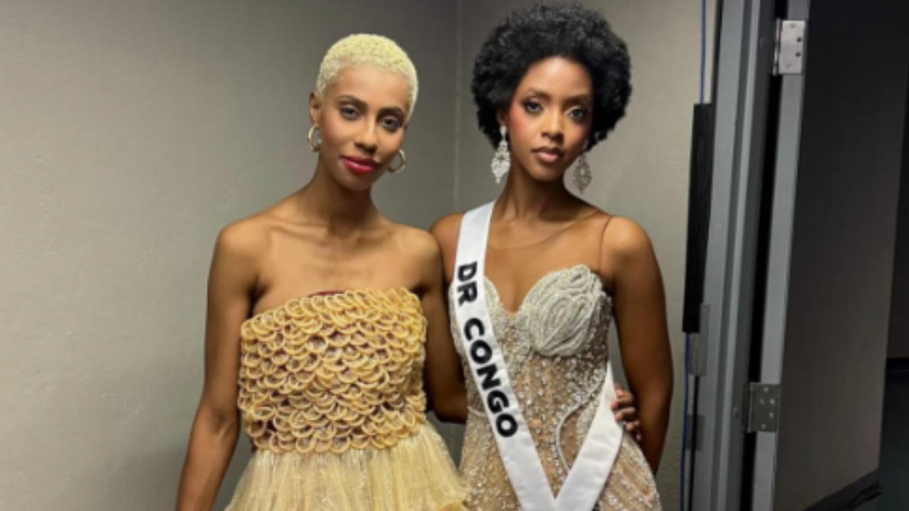 Directora de Miss Congo sorprende en Miss Universe con un vestido hecho de condones