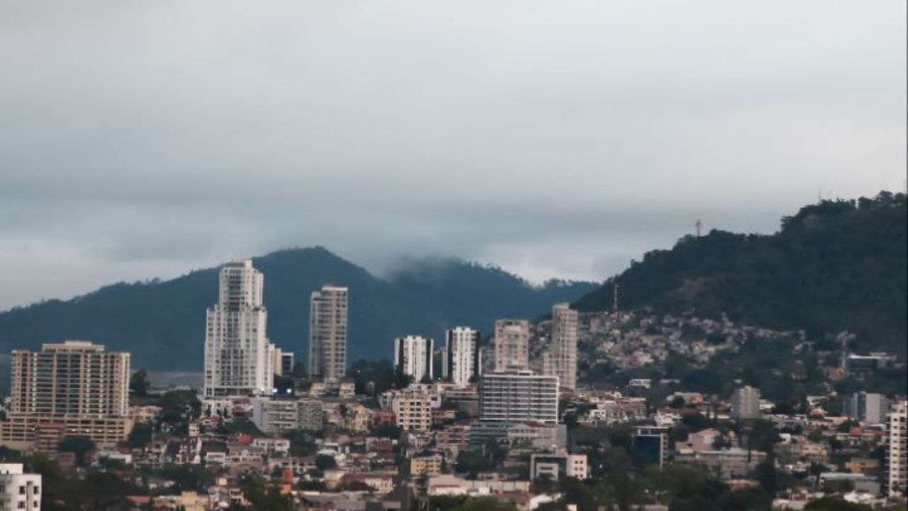 Cuña de alta presión mantiene clima fresco en Honduras