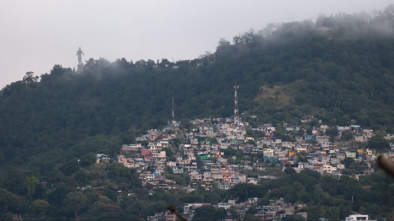 Clima de este lunes: Lluvias dispersas y temperaturas frescas en todo el país