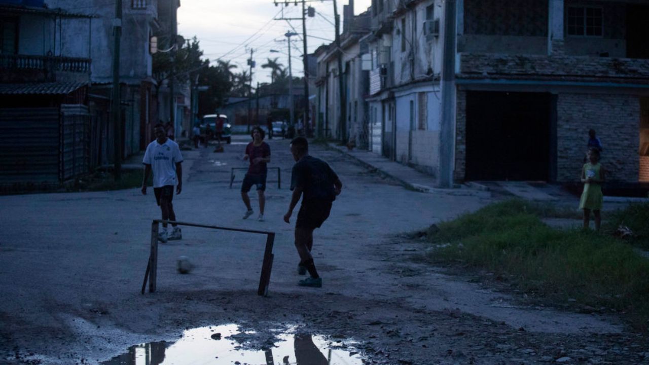 Crisis eléctrica en Cuba: Apagones masivos amenazan el suministro