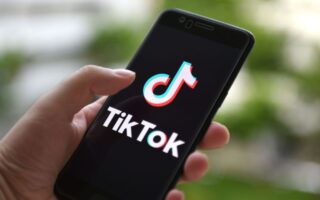 Corte Suprema de EEUU acepta examinar ley que obliga a la venta de TikTok