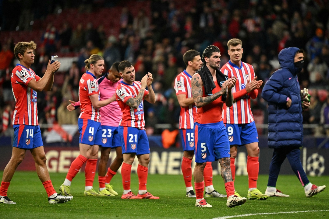 Julián Álvarez y Griezmann permiten al Atlético cumplir ante el Slovan