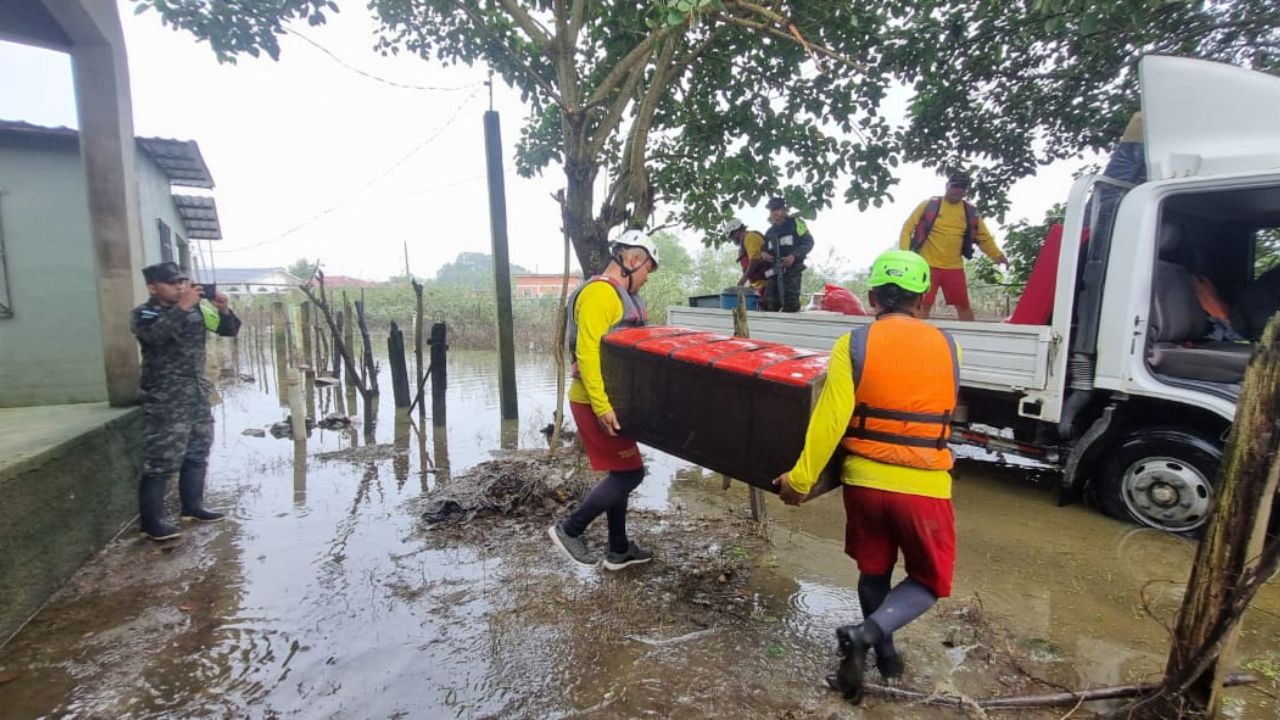 Atlántida y Colón en alerta verde por daños tras el paso de frentes fríos