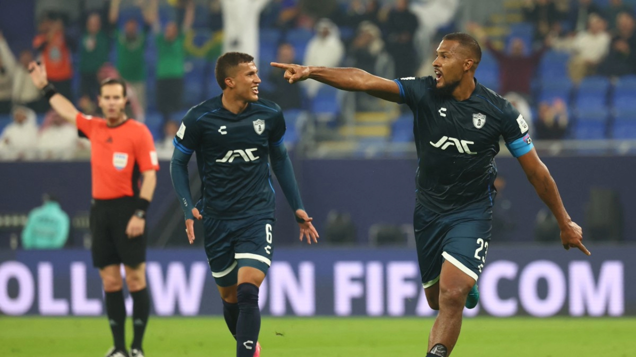 Pachuca golea 3-0 al Botafogo y avanza a la semifinal de la Intercontinental