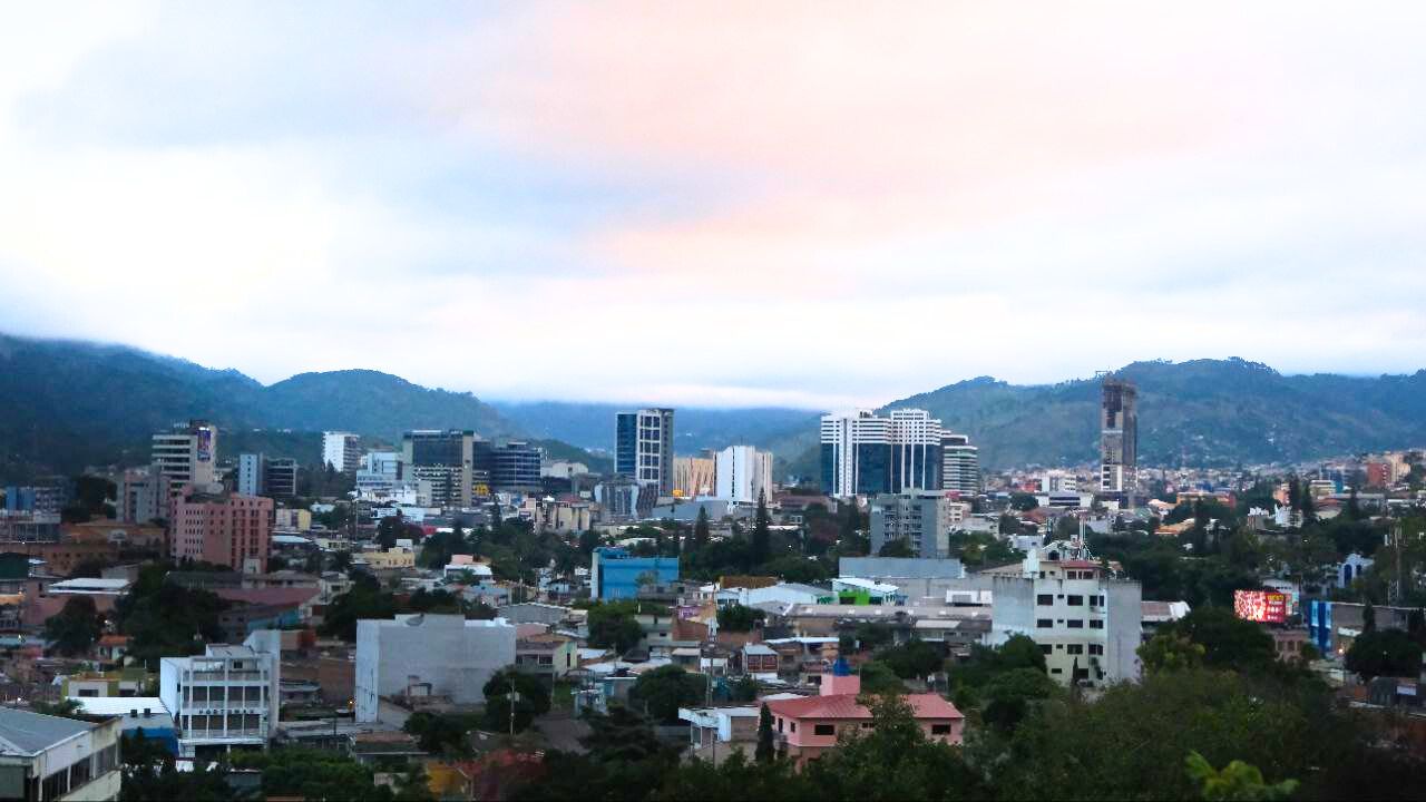 Vaguada en Honduras: lluvias, vientos y frescura en todo el país.