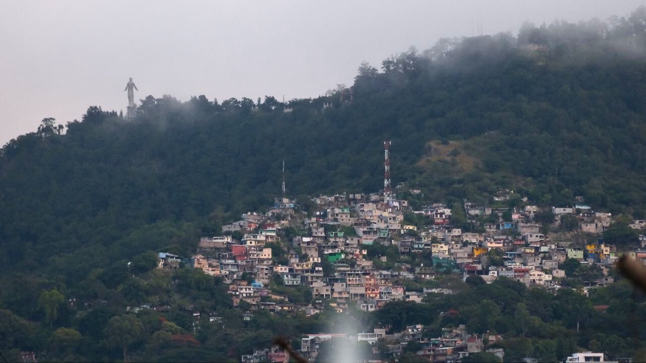 Clima mayormente seco con lluvias dispersas