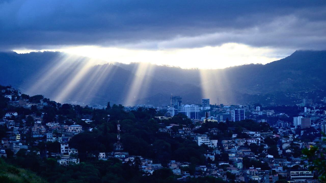 Pronóstico del tiempo en Honduras: temperaturas frescas y lluvias débiles