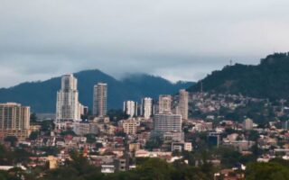 Vaguada trae temperaturas frescas y lluvias en varias regiones del país