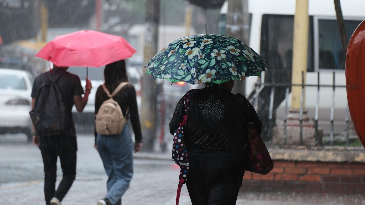 Temperaturas frescas y lluvias en Honduras por vaguada