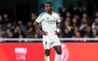 Apelación mantiene la sanción de dos partidos a Vinicius