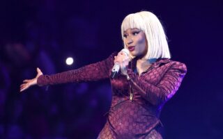 Exempleado de Nicki Minaj la demanda por agresión en su gira