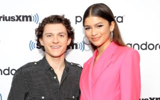 Padre de Tom Holland habla sobre el compromiso con Zendaya